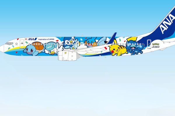 Jubileuszowe Red, Green i Blue Pokémon Jet od All Nippon Airways